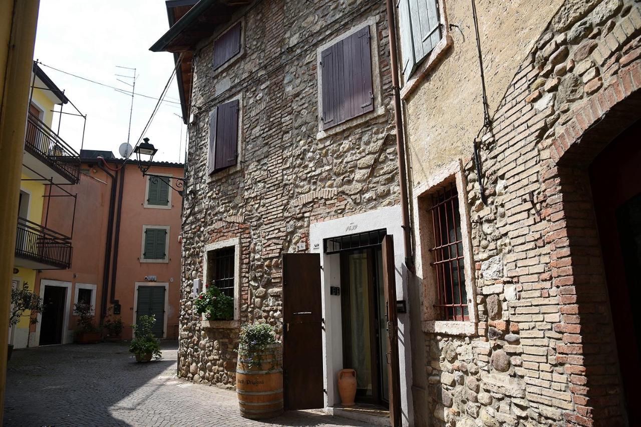 Prigioni House Bed and Breakfast Peschiera del Garda Buitenkant foto