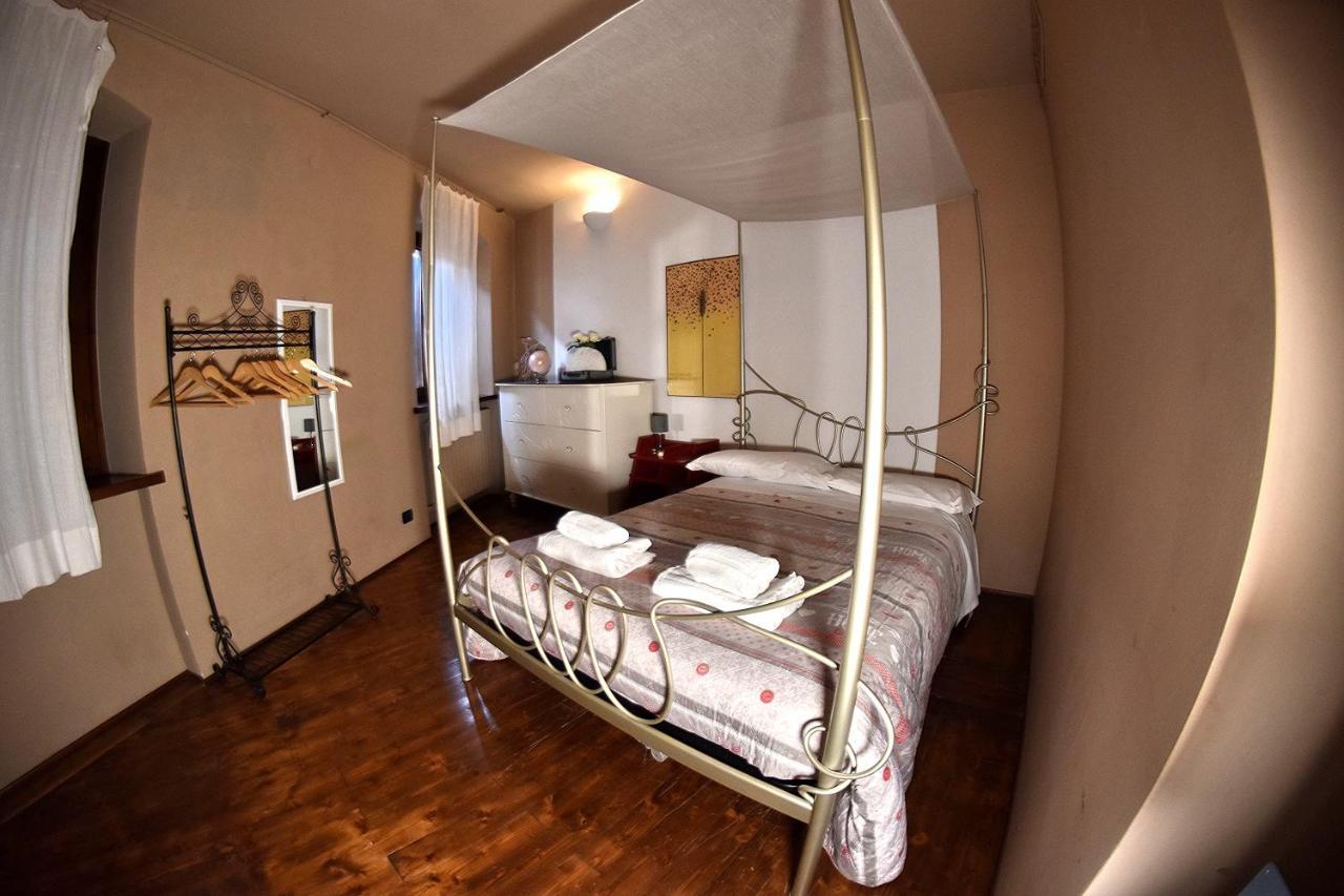 Prigioni House Bed and Breakfast Peschiera del Garda Buitenkant foto