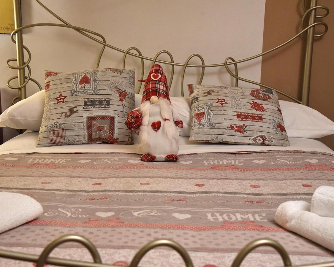 Prigioni House Bed and Breakfast Peschiera del Garda Buitenkant foto