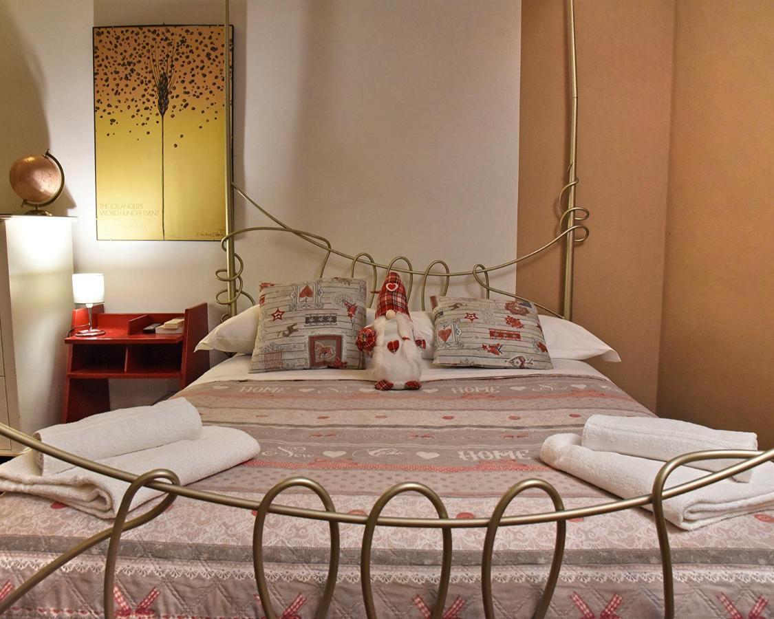 Prigioni House Bed and Breakfast Peschiera del Garda Buitenkant foto