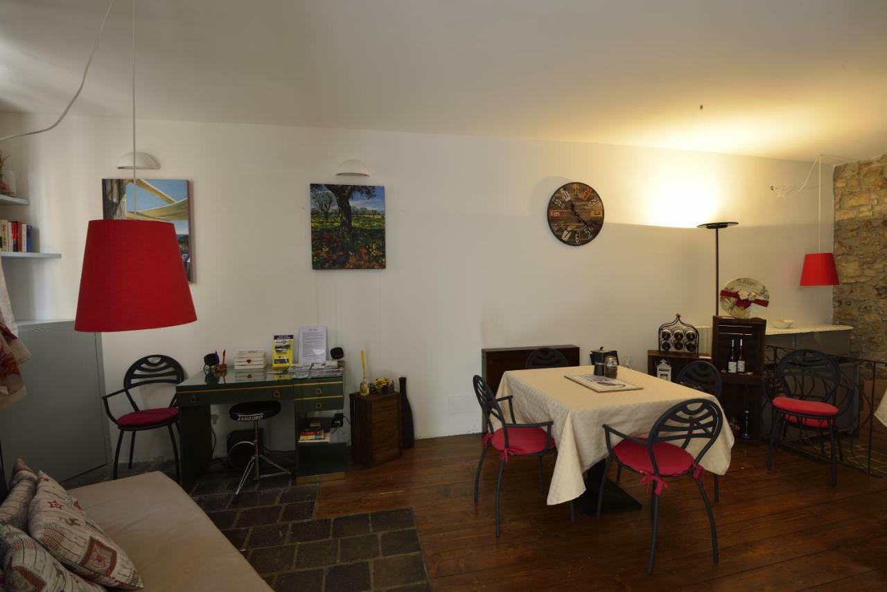 Prigioni House Bed and Breakfast Peschiera del Garda Buitenkant foto